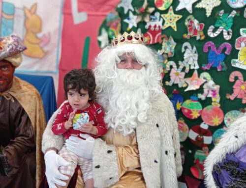 Los alumnos/as de la Escuela Infantil La Paz reciben la visita de sus Majestades los Reyes Magos